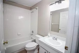 17765 Oak Bridge St, Tampa, FL 33647 - Photo 19