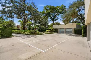 2821 Linthicum Pl, Tampa, FL 33618 - Photo 53