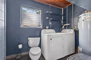408 Berwick Ave, Temple Terrace, FL 33617 - Photo 33