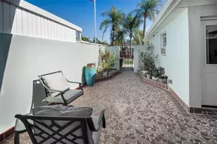 128 Boca Ciega Point Blvd N, Saint Petersburg, FL 33708 - Photo 7