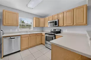 1714 55th St S, Gulfport, FL 33707 - Photo 31