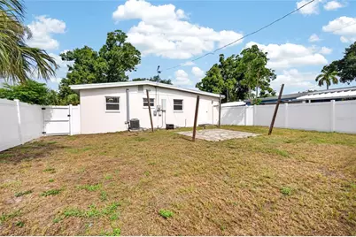 1714 55th Street S, Gulfport, FL 33707 - Photo 7