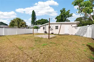 1714 55th St S, Gulfport, FL 33707 - Photo 17