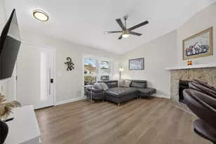 614 Stillview Cir, Brandon, FL 33510 - Photo 9