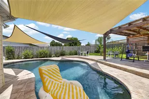 614 Stillview Cir, Brandon, FL 33510 - Photo 43