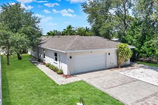 2011 Outer Dr, Sarasota, FL 34231 - Photo 27