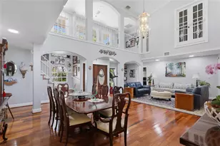 7201 Hodgewood Ct, Tampa, FL 33614 - Photo 9