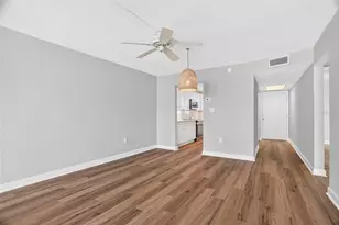 4570 Overlook Dr NE, Saint Petersburg, FL 33703 - Photo 19