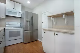 1828 Fox Hunt Dr, Sun City Center, FL 33573 - Photo 21