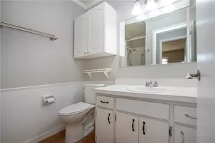 1828 Fox Hunt Dr, Sun City Center, FL 33573 - Photo 5