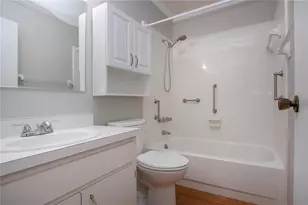 1828 Fox Hunt Dr, Sun City Center, FL 33573 - Photo 31
