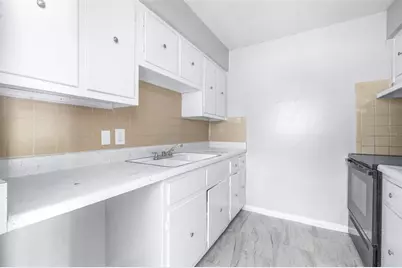 5901 Gibson Avenue, Tampa, FL 33617 - Photo 11