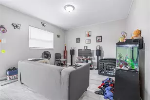 5901 Gibson Ave, Tampa, FL 33617 - Photo 23