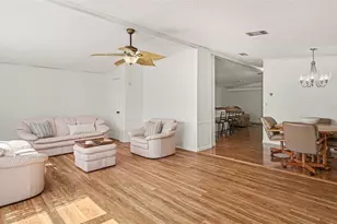 8430 Imperial Cir, Palmetto, FL 34221 - Photo 13