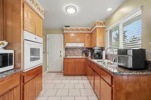 5603 Lown St N, Saint Petersburg, FL 33714 - Photo 11