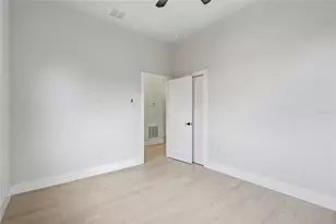7106 N 10th St, Tampa, FL 33604 - Photo 29