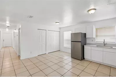 3808 Whittier Street, Tampa, FL 33619 - Photo 9