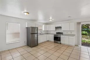 3808 Whittier St, Tampa, FL 33619 - Photo 3