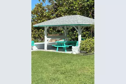 181st Ave W, Redington Shores, FL 33708 - Photo 7