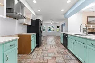 670 Sparrow Ave, Palm Harbor, FL 34683 - Photo 21