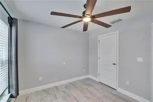 14525 Scottburgh Glen Dr, Wimauma, FL 33598 - Photo 9