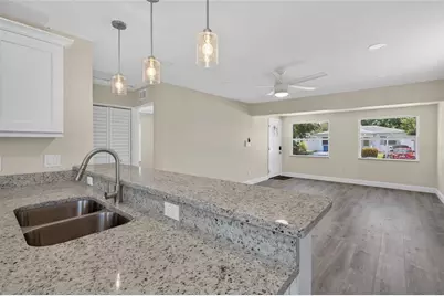 2511 27th Street S, Saint Petersburg, FL 33712 - Photo 15