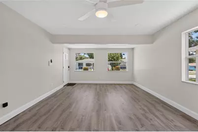 2511 27th Street S, Saint Petersburg, FL 33712 - Photo 7