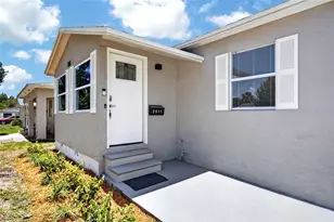2511 27th St S, Saint Petersburg, FL 33712 - Photo 5