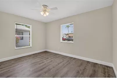 2511 27th Street S, Saint Petersburg, FL 33712 - Photo 19