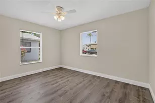 2511 27th St S, Saint Petersburg, FL 33712 - Photo 19