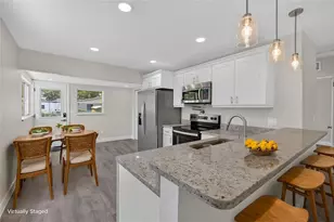 2511 27th St S, Saint Petersburg, FL 33712 - Photo 11