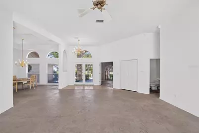 2714 Pine Club Drive, Plant City, FL 33566 - Photo 9