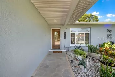 133 Stafford Circle, Palm Harbor, FL 34684 - Photo 5