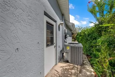 133 Stafford Circle, Palm Harbor, FL 34684 - Photo 37