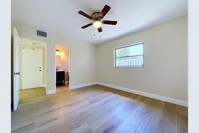 9813 51st Avenue N, Saint Petersburg, FL 33708 - Photo 23