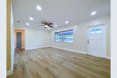 9813 51st Avenue N, Saint Petersburg, FL 33708 - Photo 11