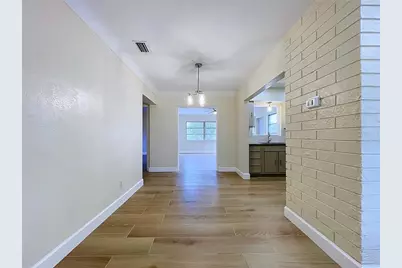 9813 51st Avenue N, Saint Petersburg, FL 33708 - Photo 15