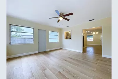 9813 51st Avenue N, Saint Petersburg, FL 33708 - Photo 19