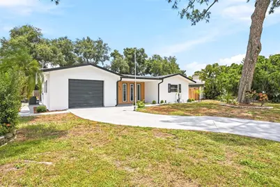 6419 Pelican Drive S, Saint Petersburg, FL 33707 - Photo 1
