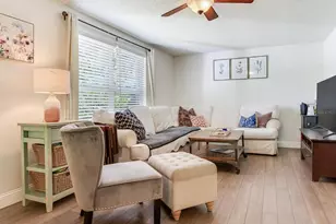 2812 W Shelton Ave, Tampa, FL 33611 - Photo 9