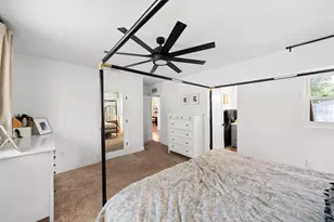 2235 5th St S, Saint Petersburg, FL 33705 - Photo 21