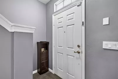 12315 Country White Circle, Tampa, FL 33635 - Photo 5