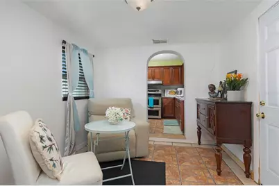 5130 Burlington Avenue N, Saint Petersburg, FL 33710 - Photo 11