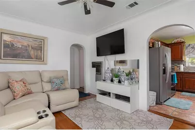 5130 Burlington Avenue N, Saint Petersburg, FL 33710 - Photo 7