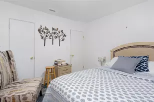 5130 Burlington Ave N, Saint Petersburg, FL 33710 - Photo 15