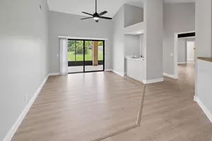 10428 Tara Dr, Riverview, FL 33578 - Photo 7