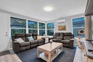 13179 Dorchester Dr, Seminole, FL 33776 - Photo 19