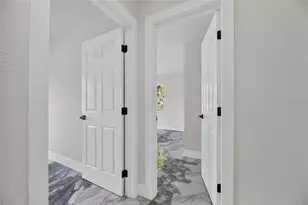 102 Garland Ct, Tampa, FL 33613 - Photo 57
