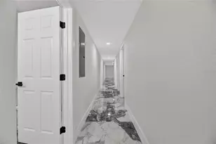 102 Garland Ct, Tampa, FL 33613 - Photo 69