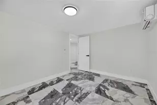 102 Garland Ct, Tampa, FL 33613 - Photo 79